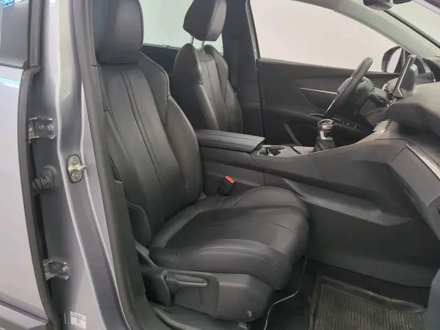 Peugeot 5008 1.2 Active 2021 Benzine 3