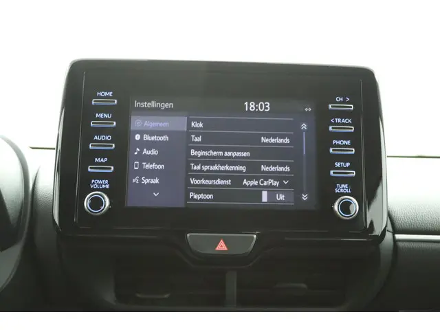 Toyota Yaris 1.5 Hybrid Active 2022 Hybride Benzine 40