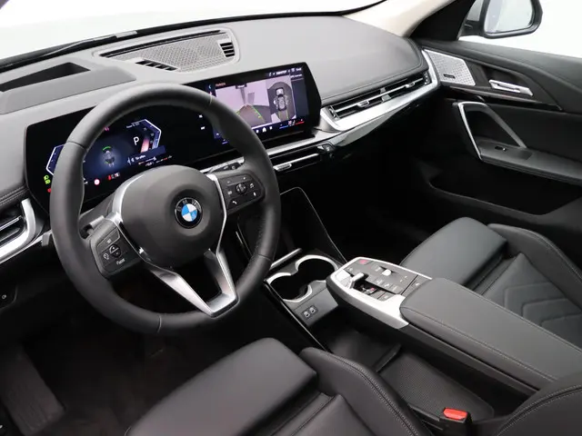 BMW X1 xDrive23i 2024 Benzine 33