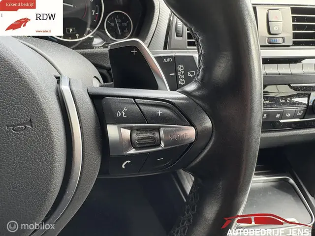 BMW 3 Serie Touring 320i M Sport Edition 2019 Benzine 9