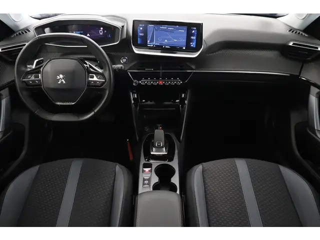 Peugeot 2008 3