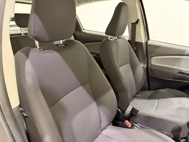 Toyota Yaris HB 1.0 VVT-i Aspiration 2017 Benzine 31