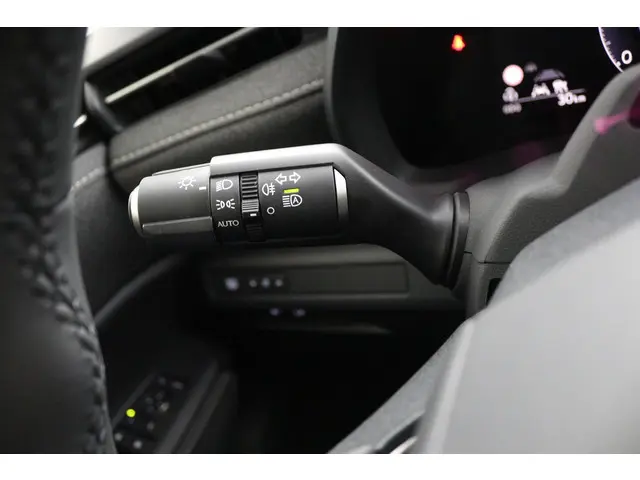 Lexus LBX Business Line 2WD 2026 Hybride Benzine 29