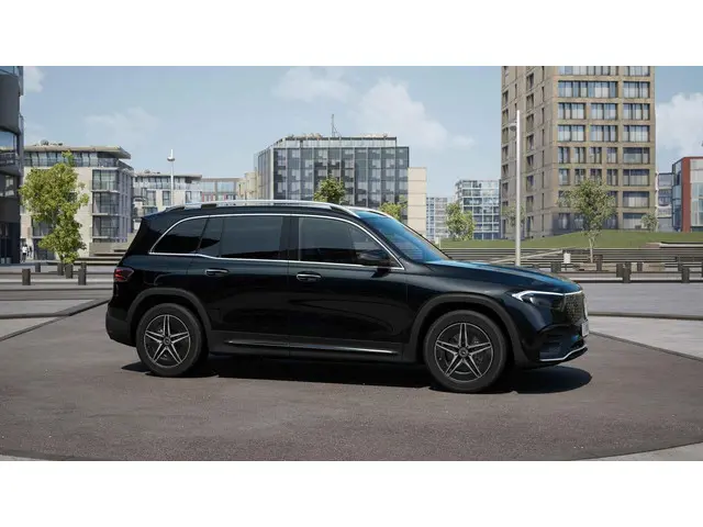 Mercedes-Benz EQB 250+ AMG Line 71 kWh 2025 Elektrisch 14