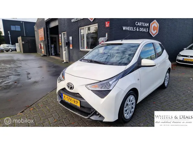 Toyota Aygo 1.0 VVT-i x-joy 2021 Benzine 3