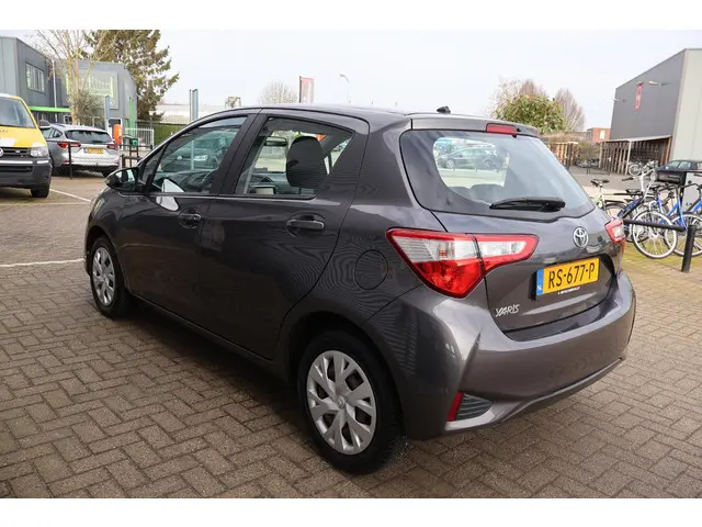 Toyota Yaris 1.0 VVT-i Aspiration 2018 Benzine 3