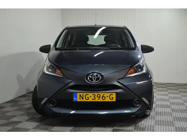 Toyota Aygo 1.0 VVT-i x-now / NL auto 2017 Benzine 5