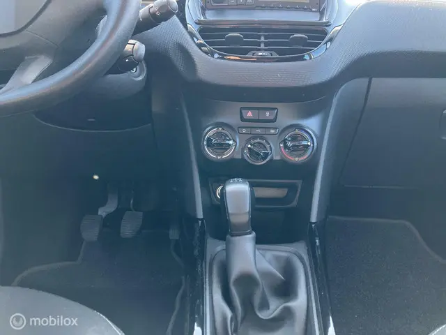 Peugeot 2008 1.2 PureTech Active 2015 Benzine 13