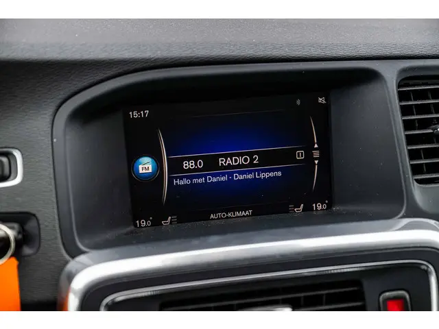 Volvo S60 1.5 T3 R-Design 2018 Benzine 19