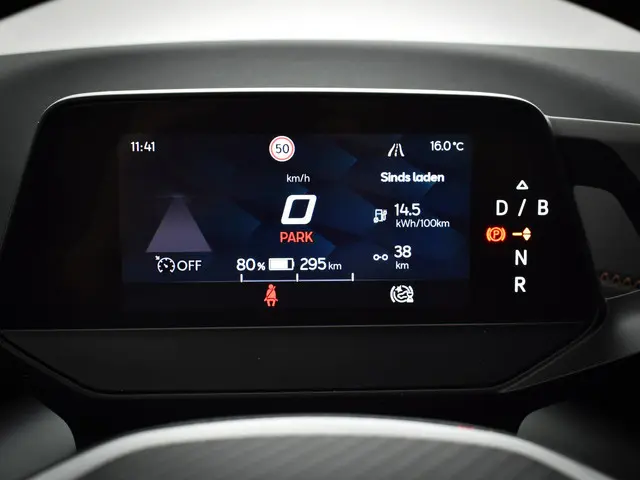 CUPRA Born Business 62 kWh 2024 Elektrisch 16