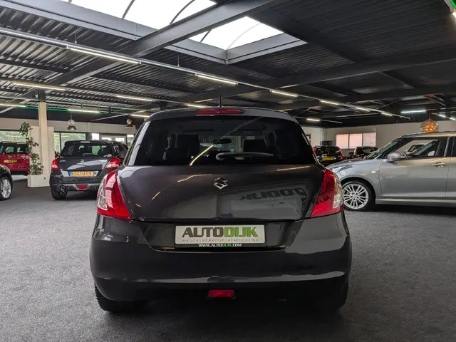 Suzuki Swift 1.2 X-tra Edition | * Carplay 2015 Benzine 4