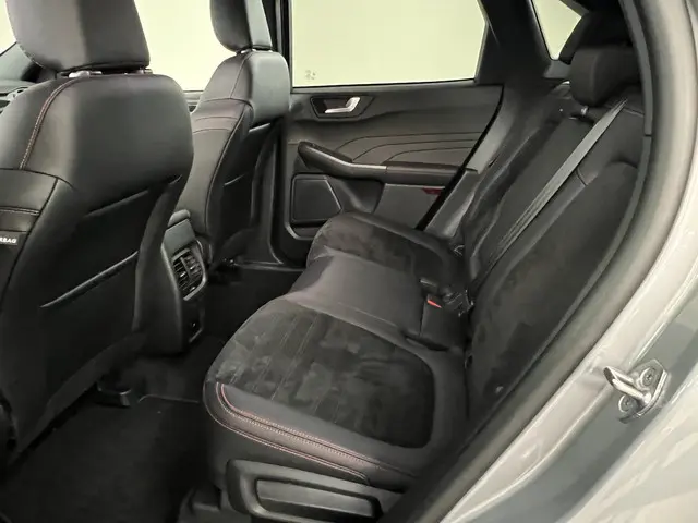Ford Kuga 2.5 PHEV ST-Line X 2024 Hybride Benzine 8