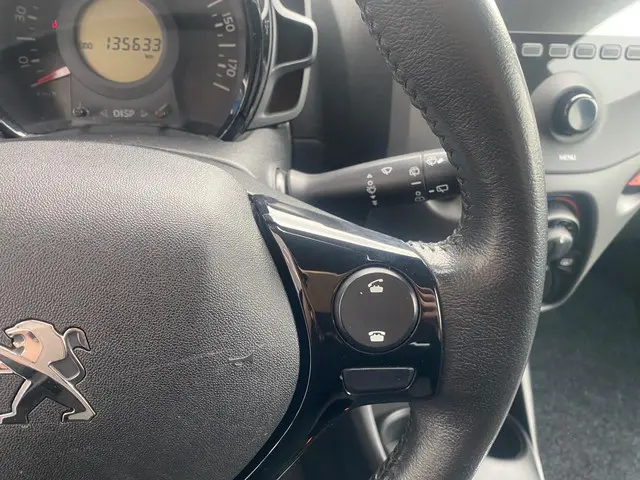 Peugeot 108 1.0 e-VTi Active 2019 Benzine 17