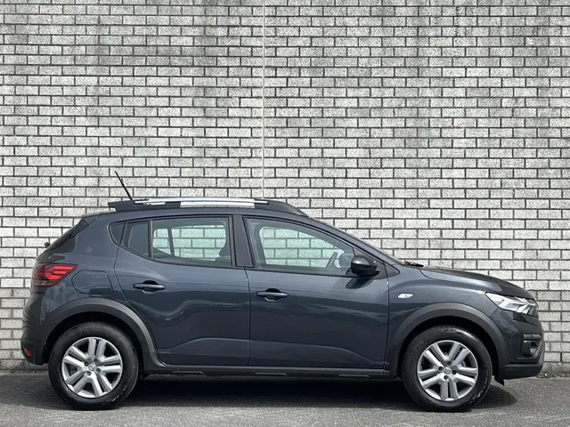 Dacia Sandero Stepway 1.0 TCe 90 Comfort 2023 Benzine 16