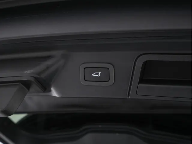 Land Rover Range Rover Velar 3.0 V6 AWD HSE 2017 Diesel 28