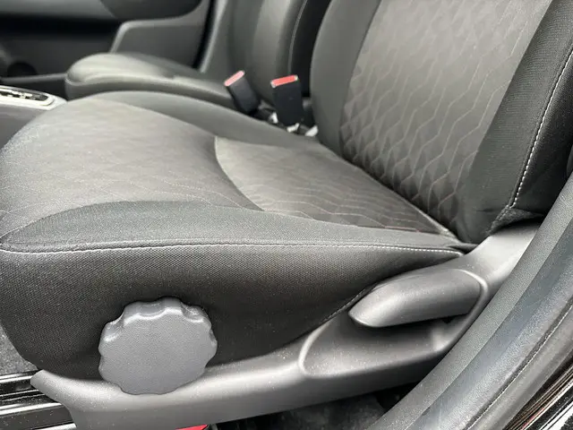 Mitsubishi Space Star 1.2 Intense 2022 Benzine 13