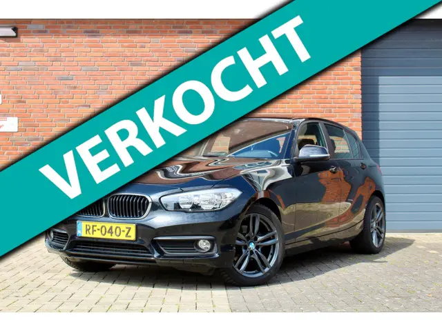BMW 1 Serie 118i 2017 | Automaat | NAP 2017 Benzine