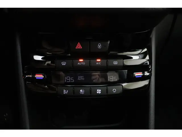 Peugeot 2008 1.2 PureTech Allure 2019 Benzine 23