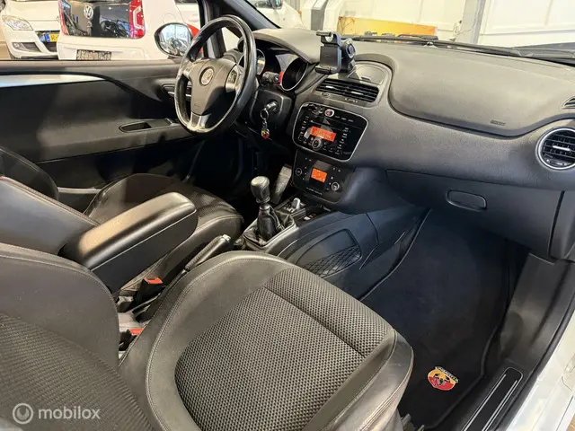 Fiat Punto Evo 1.4 Abarth in super staat 2013 Benzine 6