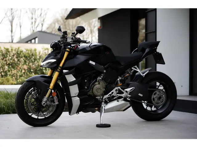 Ducati Streetfighter V4 S 2022 Benzine 15