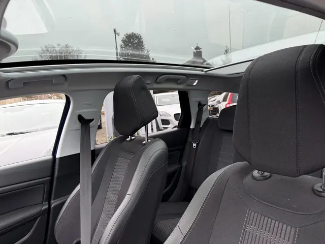 Peugeot 308 SW 1.5 BLUE LEASE PREMIUM 2020 Diesel 12
