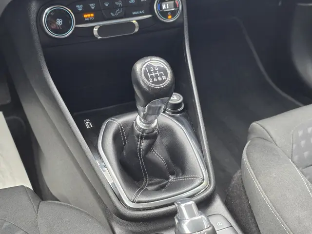 Ford Fiesta 1.0 EcoBoost Titanium 2018 Benzine 17