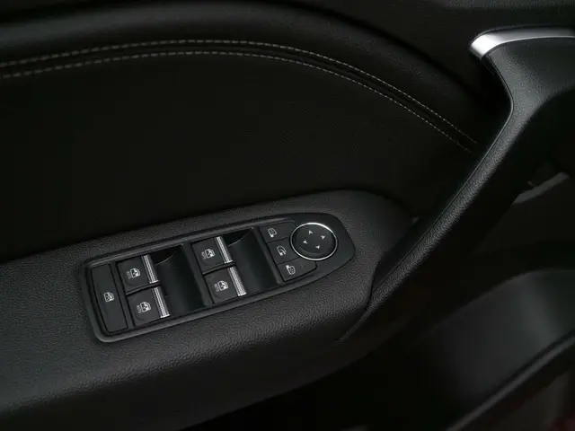 Mitsubishi ASX 1.6 PHEV AT Intense+ 2025 Hybride Benzine 13