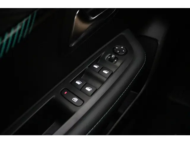 Peugeot 208 1.2 PureTech Allure Pack 2023 Benzine 17