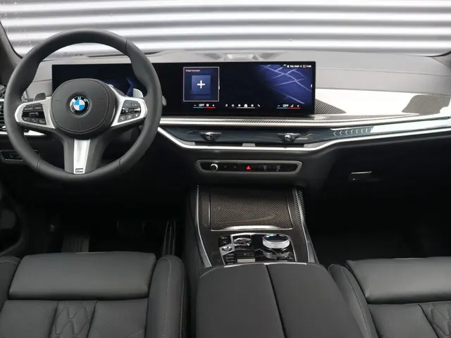 BMW X7 xDrive40i 2025 Benzine 11