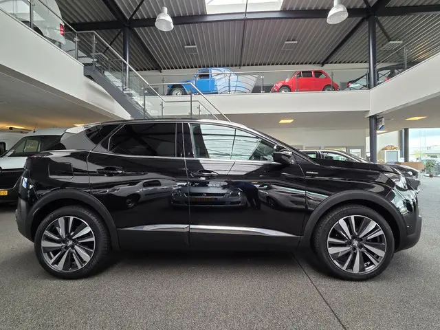 Peugeot 3008 1.2 PureTech GT Line 2020 Benzine 6