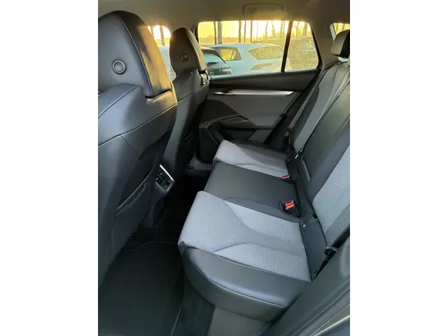 Škoda Enyaq iV 60 2022 Elektrisch 17