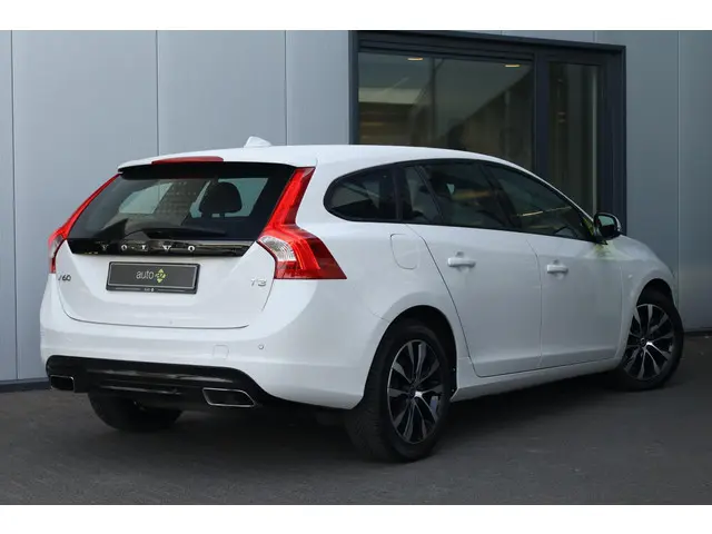 Volvo V60 2.0 T3 Polar+ Dynamic 2017 Benzine 7