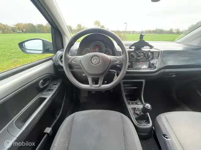 Volkswagen up! 1.0 BMT high up! 2017 Benzine 9