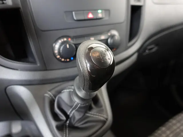 Mercedes-Benz Vito Lang 2021 Diesel 22