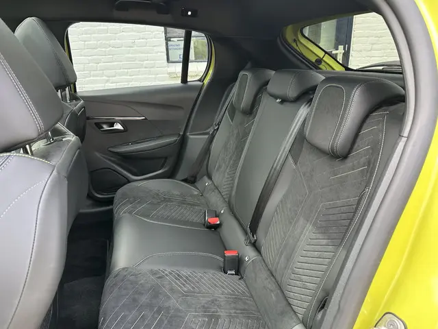 Peugeot e-208 EV GT 51 kWh 156 PK 2024 Elektrisch 35