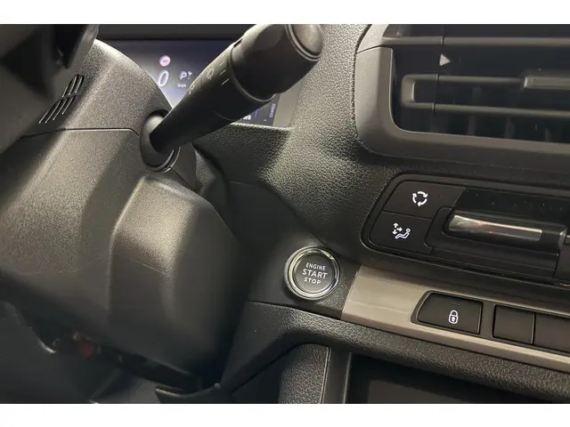 Opel Vivaro-e Electric L3 75 kWh DC 2025 Elektrisch 30