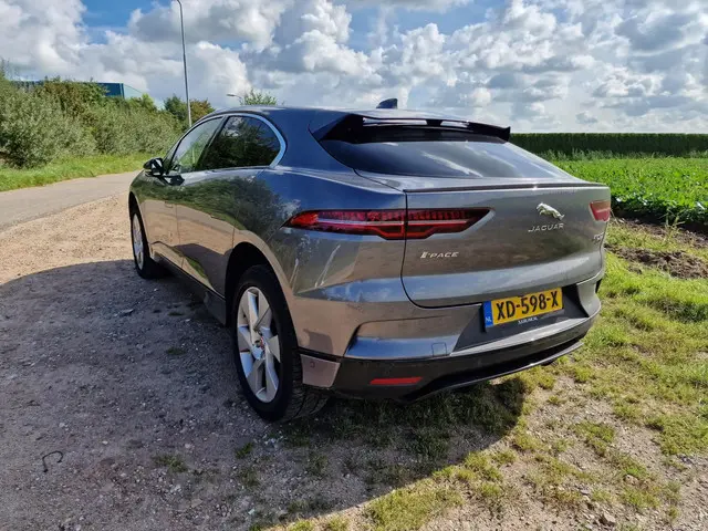 Jaguar I-PACE EV400 SE 90 kWh 2018 Elektrisch 7