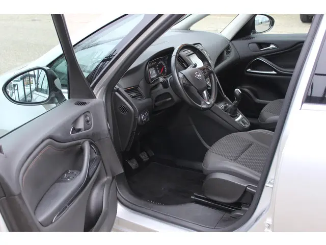 Opel Zafira tourer 1.6 CDTI Grijs Kenteken! 2018 Diesel 14