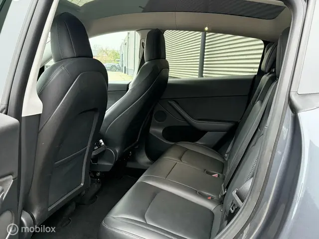 Tesla Model Y Long Range AWD 75 kWh 2021 Elektrisch 20