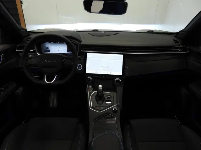 Lynk & Co 01 1.5 PHEV !NIEUW! 2025 Hybride Benzine 5