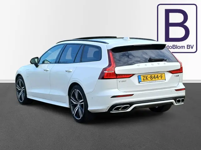 Volvo V60 2.0 T8 AWD R-Design 2019 Hybride Benzine 7