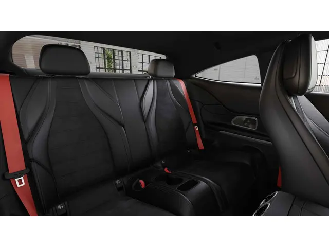 Mercedes-Benz CLE Coupé 300 4MATIC AMG Line 2025 Benzine 6
