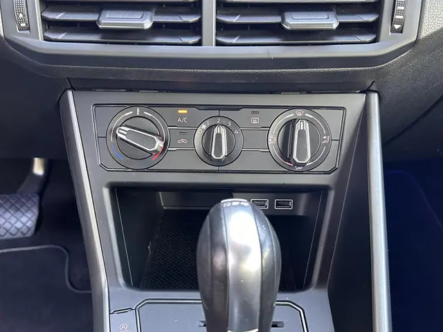 Volkswagen Polo 1.0 TSI 2018 Benzine 17