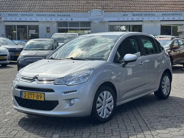 Citroën C3 1.2 PureTech Collection 2015 Benzine 2