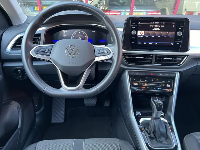 Volkswagen T-Roc 1.5 TSI Life Business 2024 Benzine 17