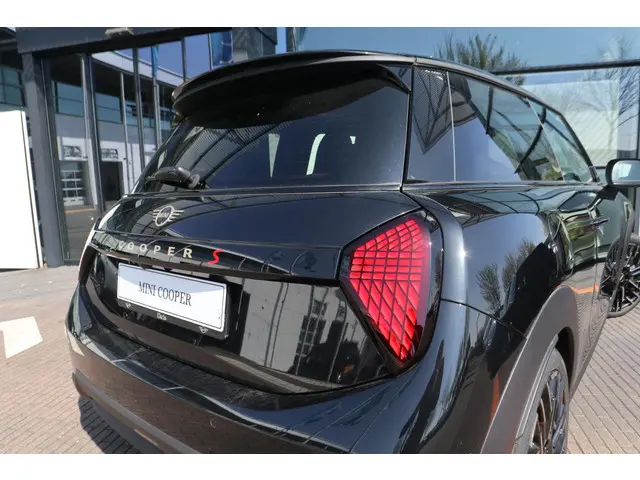 MINI 3-Deurs Cooper S 2025 Benzine 7
