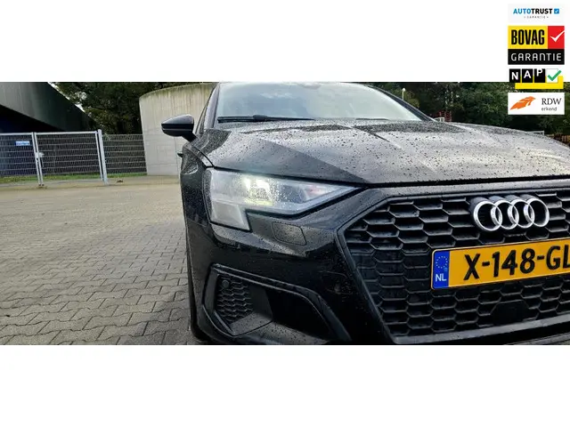 Audi A3 Limousine 30 TFSI Pro Line 2023 Hybride Benzine