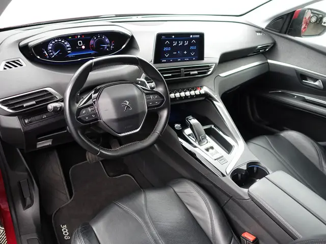 Peugeot 3008 1.2 PureTech GT Line Aut- 2020 Benzine 2