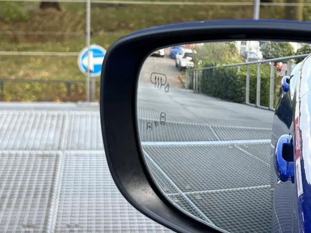 Suzuki Swift 1.2 Style Smart Hybrid 2025 Benzine 14