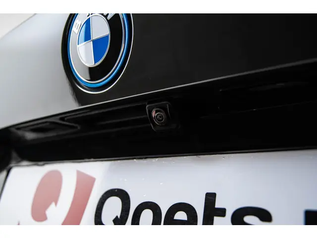 BMW 3 Serie Touring 330e 2024 Hybride Benzine 44